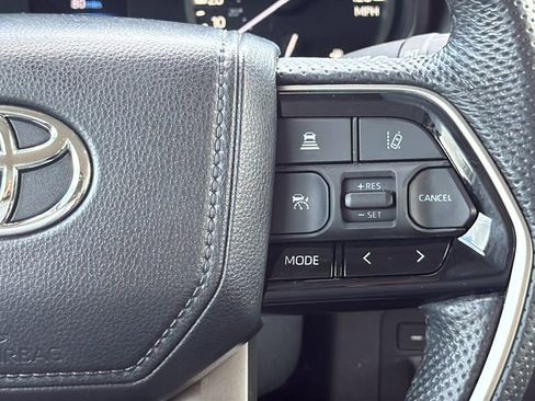 Used 2024 Toyota Tundra SR5 w/ SR5 Premium Package AWD/4WD image 22