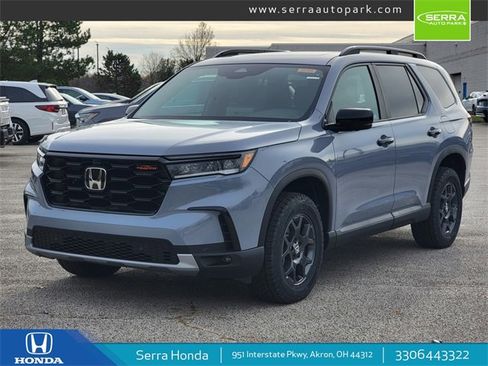 New 2025 Honda Pilot TrailSport image 1