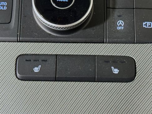Used 2025 Hyundai Palisade SEL FWD image 19