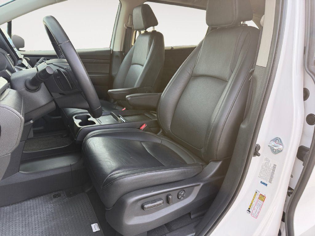 Used 2025 Honda Odyssey EX-L image 6