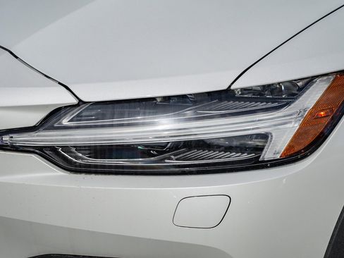 New 2025 Volvo V60 B5 Cross Country Ultra w/ Protection Package Premier image 2