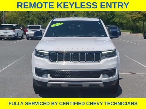 Used 2024 Jeep Wagoneer Series II w/ Flexible Seating Group AWD/4WD image 13