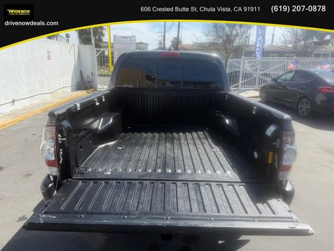 Used 2015 Toyota Tacoma PreRunner image 9