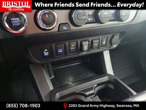 Used 2022 Toyota Tacoma TRD Off-Road image 27