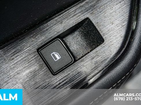 Used 2025 Nissan Rogue SV FWD image 49
