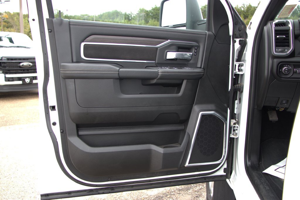 Used 2025 RAM 2500 Laramie w/ Safety Group AWD/4WD image 12