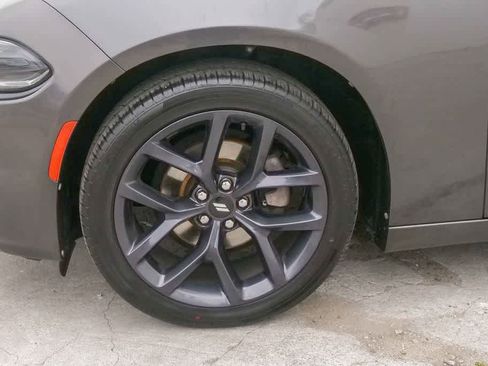 Used 2019 Dodge Charger SXT w/ Blacktop Package RWD image 5