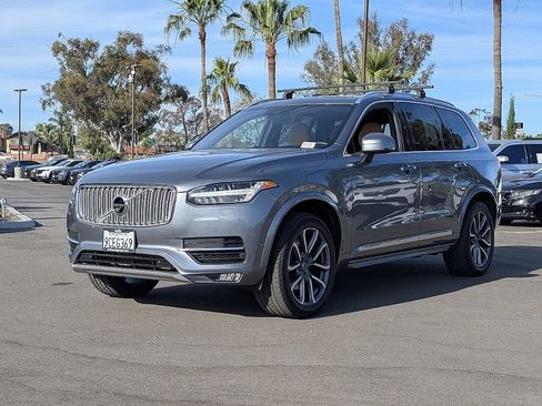 Used 2017 Volvo XC90 T6 Inscription w/ Vision Package AWD/4WD image 6