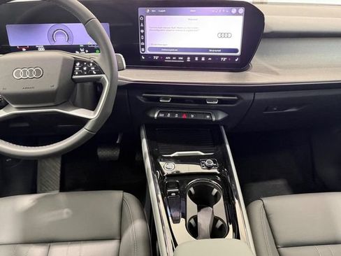New 2026 Audi Q3 quattro 2.0T AWD/4WD image 5