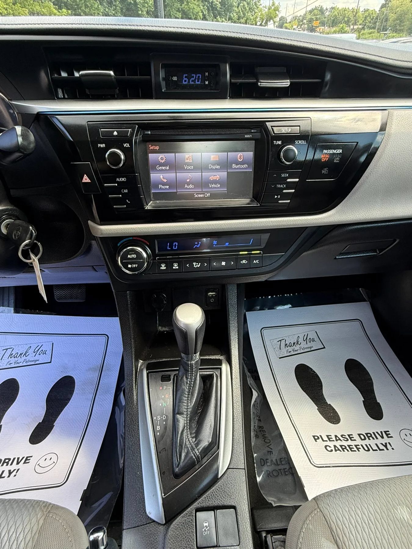 Used 2016 Toyota Corolla LE FWD image 8