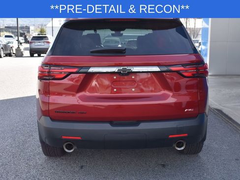 Used 2023 Chevrolet Traverse RS w/ LPO, Floor Liner Package image 4