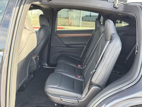 Used 2020 Tesla Model X Long Range image 26