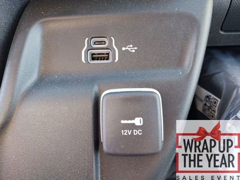 Used 2025 RAM ProMaster 1500 w/ Convenience Group image 13