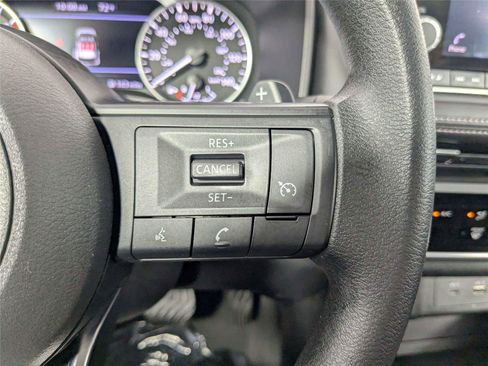 Used 2023 Nissan Rogue S AWD/4WD image 17