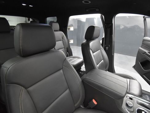 Certified 2022 Chevrolet Traverse LT image 17