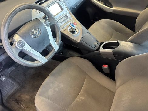 Used 2015 Toyota Prius Two FWD image 11