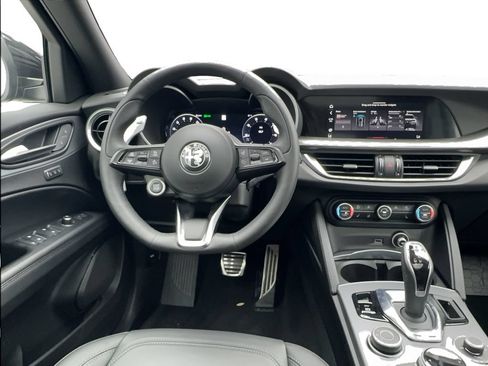 New 2025 Alfa Romeo Stelvio Sprint w/ Convenience Package AWD/4WD image 42