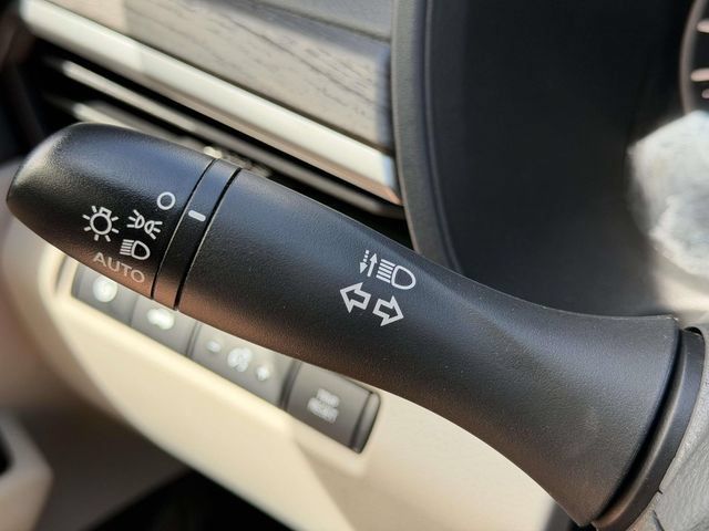 Used 2023 Nissan Altima 2.5 SL AWD/4WD image 21