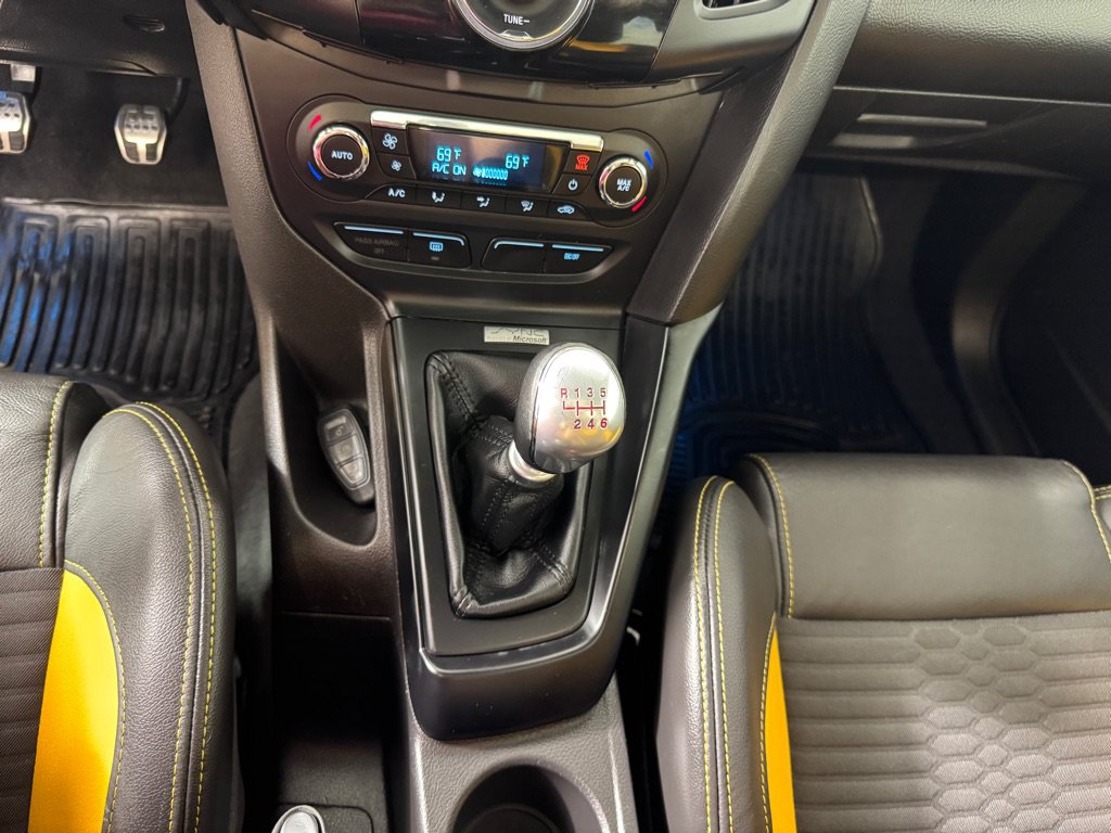 Used 2013 Ford Focus ST FWD image 20