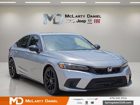 Used 2024 Honda Civic Sport image 1