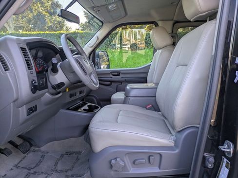 Used 2019 Nissan NV 3500 SL image 15