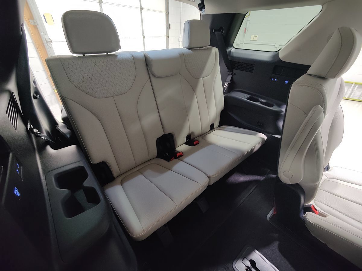 Used 2021 Hyundai Palisade SEL w/ Premium Package AWD/4WD image 27