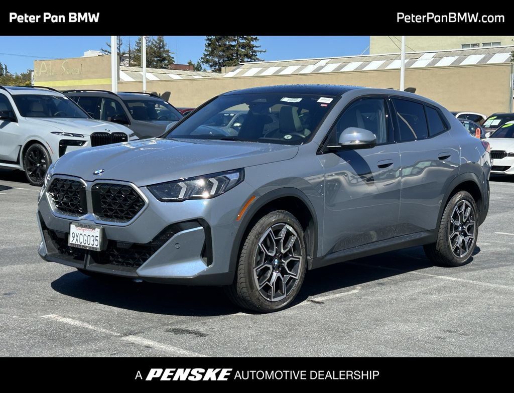 Used 2026 BMW X2 xDrive28i w/ Technology Package AWD/4WD image 1