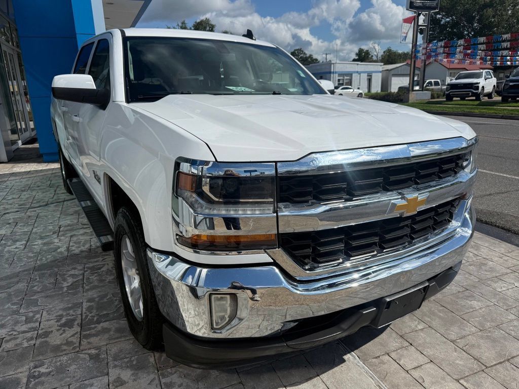 Used 2018 Chevrolet Silverado 1500 LT w/ LT Eassist Package RWD image 5