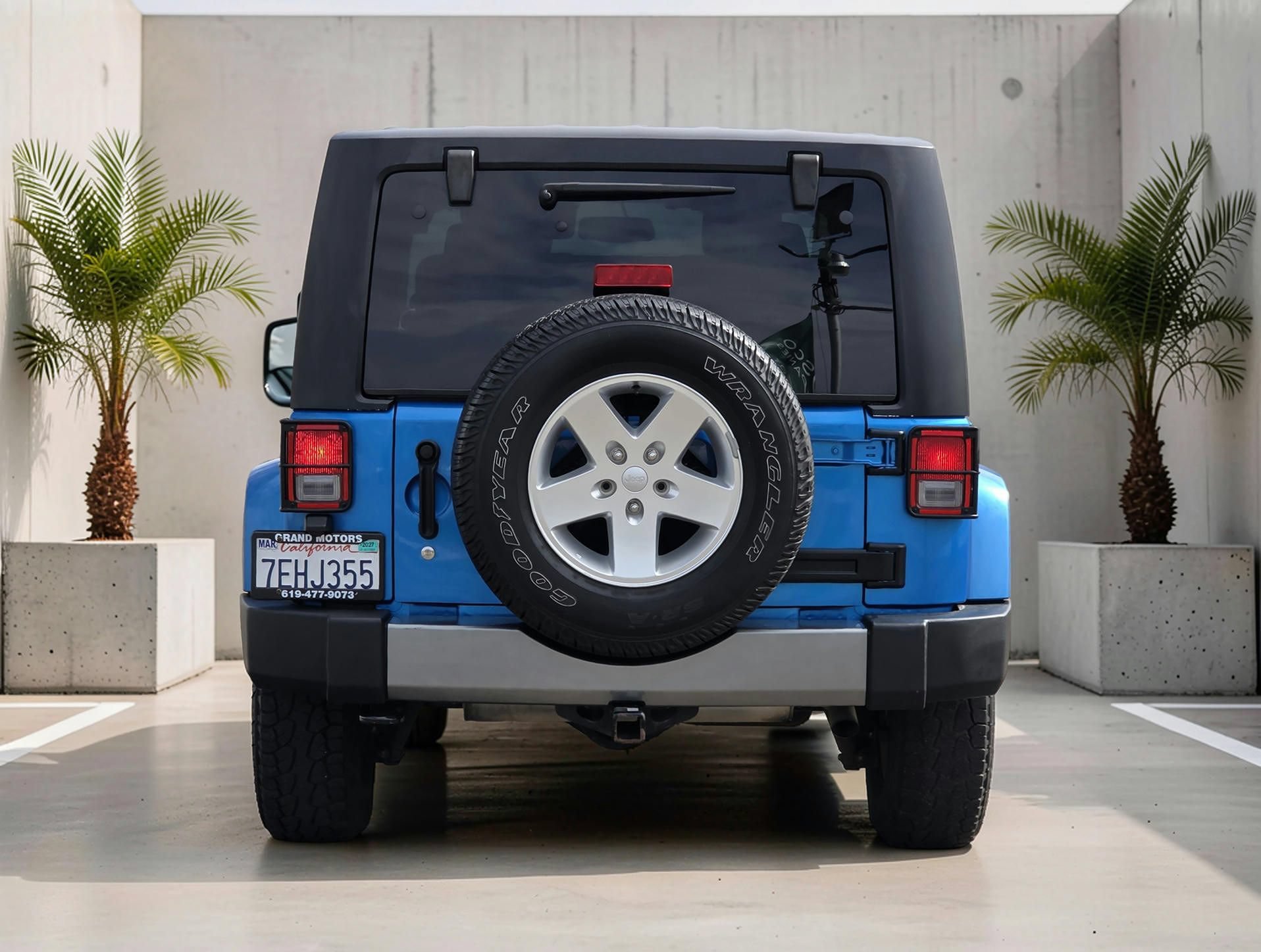 Used 2014 Jeep Wrangler Sport AWD/4WD image 8