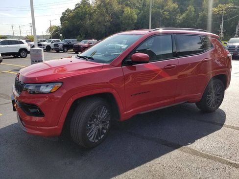 Certified 2023 Jeep Compass Limited image 3