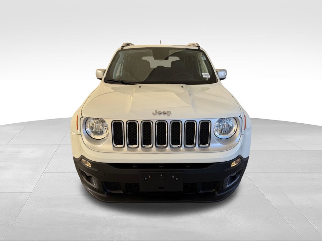 Used 2018 Jeep Renegade Limited w/ UConnect 8.4 Nav Group AWD/4WD image 4