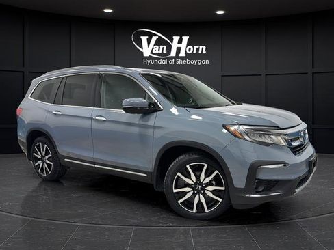Used 2022 Honda Pilot Touring image 1