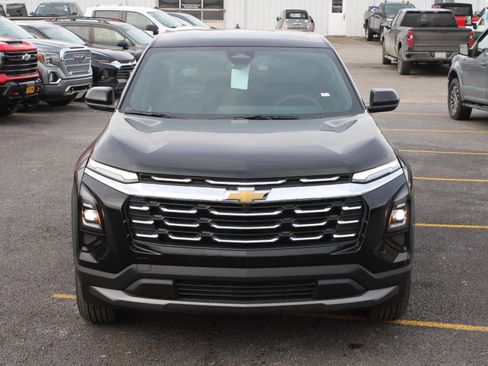 New 2026 Chevrolet Equinox LT w/ Convenience Package II image 2