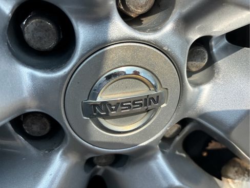 Used 2015 Nissan Frontier SV AWD/4WD image 25