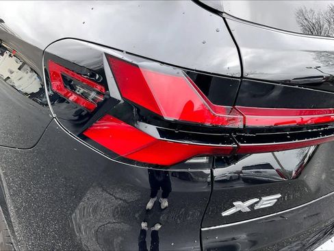 Used 2024 BMW X5 xDrive50e w/ M Sport Package image 25