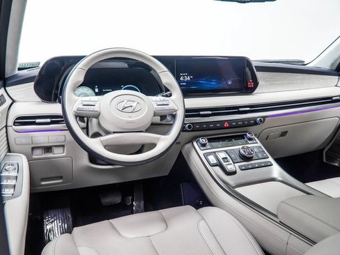 Used 2025 Hyundai Palisade Calligraphy AWD/4WD image 16