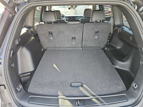 New 2025 Jeep Grand Cherokee Altitude image 32