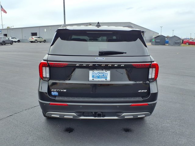 Certified 2025 Ford Explorer Active w/ Active Comfort Package AWD/4WD image 4