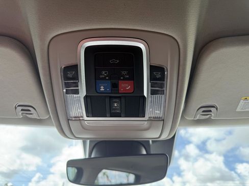 Used 2022 RAM 1500 Laramie image 50