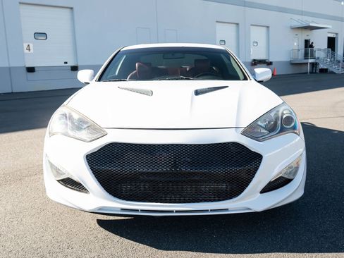 Used 2013 Hyundai Genesis 2.0T image 6