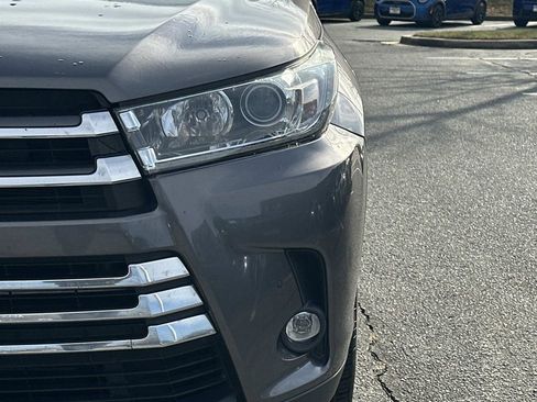 Used 2019 Toyota Highlander Limited Platinum image 8