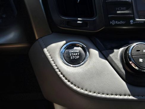 Used 2014 Toyota RAV4 Limited w/ Technology Package AWD/4WD image 35