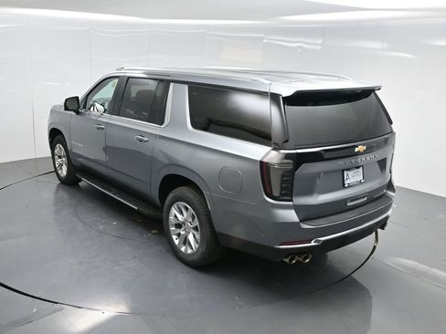 Used 2025 Chevrolet Suburban Premier image 67