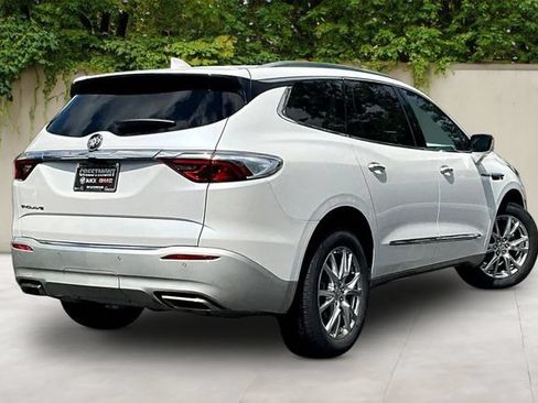Used 2023 Buick Enclave Essence w/ Experience Buick Package FWD image 6