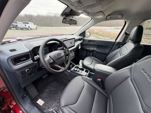 New 2026 Ford Maverick Lariat w/ Black Appearance Package AWD/4WD image 30