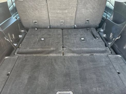 Used 2023 Ford Explorer XLT w/ Equipment Group 202A AWD/4WD image 16