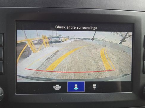 Used 2022 Mercedes-Benz Metris Cargo image 6