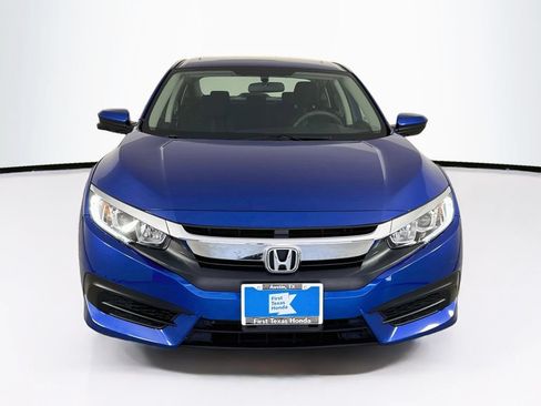 Used 2018 Honda Civic EX image 2