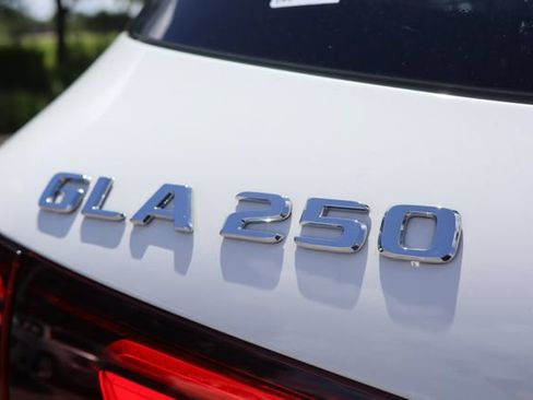 Used 2026 Mercedes-Benz GLA 250 image 8