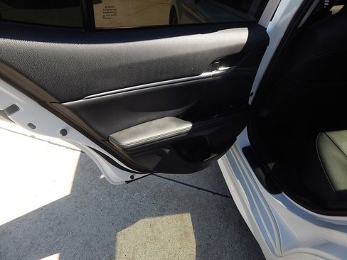 Used 2020 Toyota Camry XSE image 14